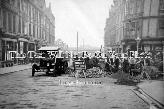 BK 9 -  Roadworks, Reading, Berkshire