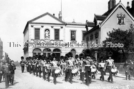BK 953 - Castle Guards Military, High Street, Windsor, Berkshire c1906