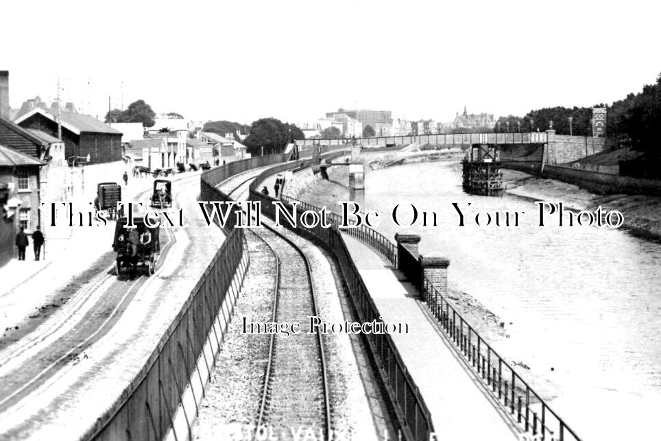 BR 839 - Vauxhall Footbridge, Bristol c1906