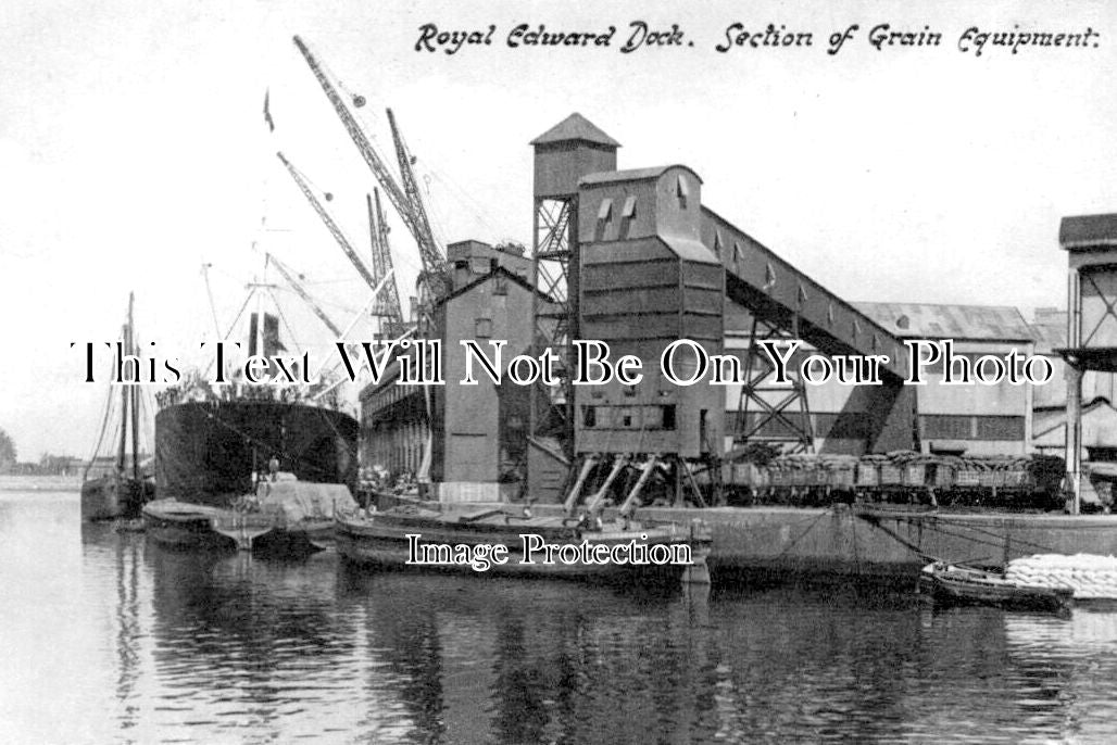 BR 886 - Grain Equipment, Royal Edward Dock, Avonmouth, Bristol