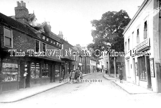 BU 1121 - High Street, Burnham, Buckinghamshire