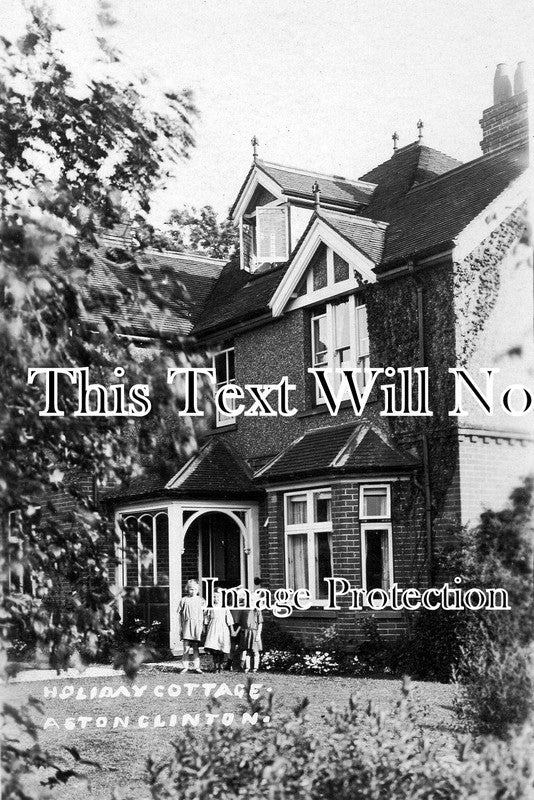 BU 123 - Holiday Cottage, Aston Clinton, Buckinghamshire c1930s