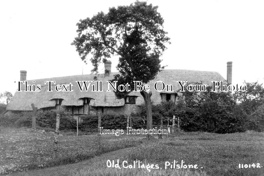 BU 1400 - The Old Cottages, Pitstone, Buckinghamshire c1931