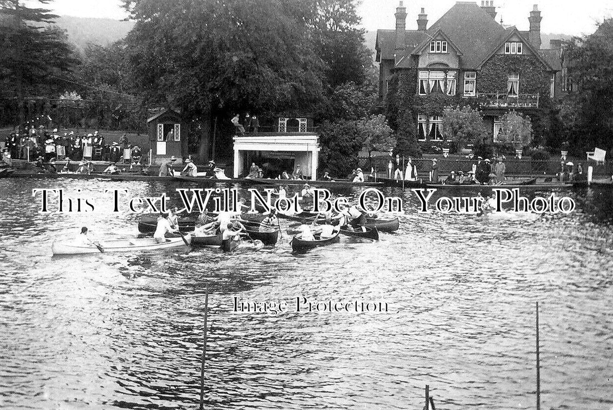 BU 1589 - River At Marlow, Buckinghamshire