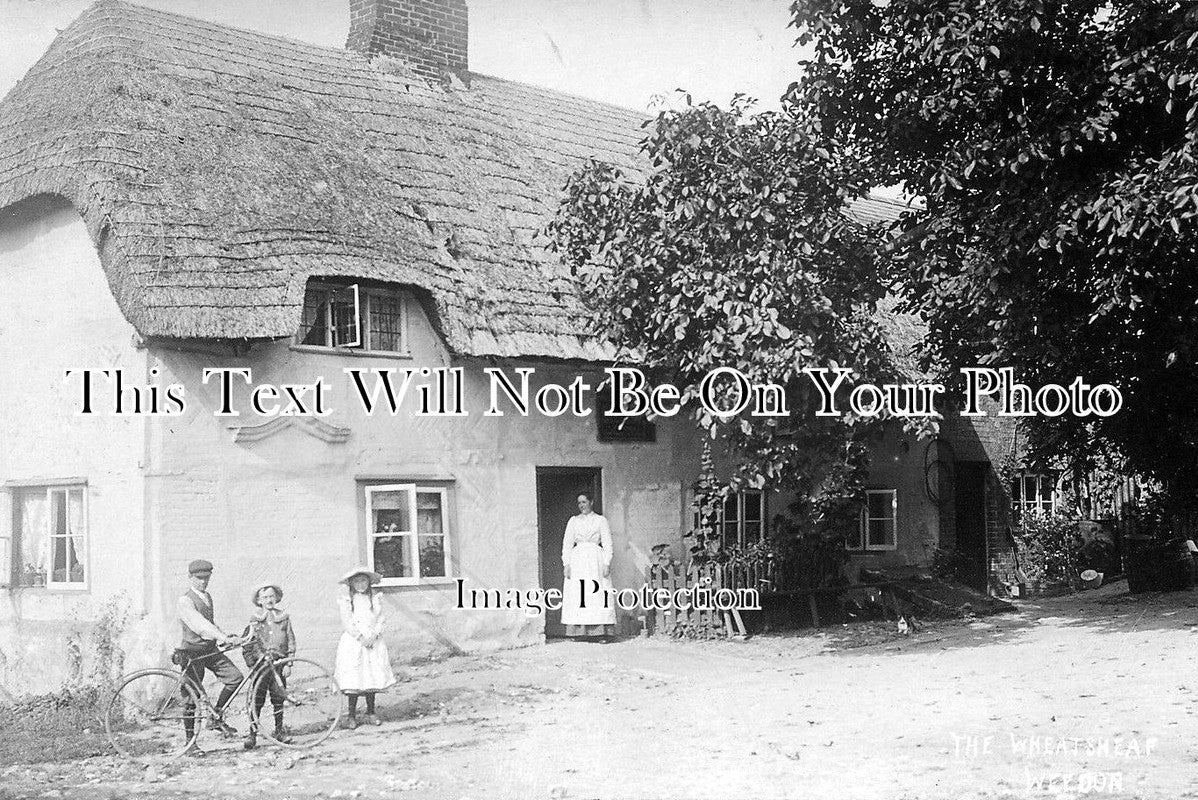 BU 163 - Wheatsheaf Inn, Weedon, Buckinghamshire c1914
