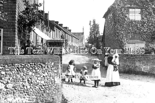 BU 1699 - Downley Village, Buckinghamshire c1918