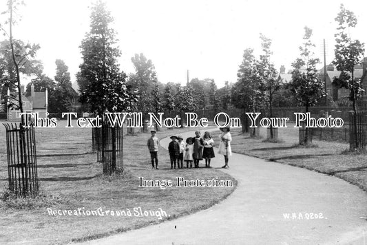 BU 1725 - Recreation Ground, Slough, Buckinghamshire