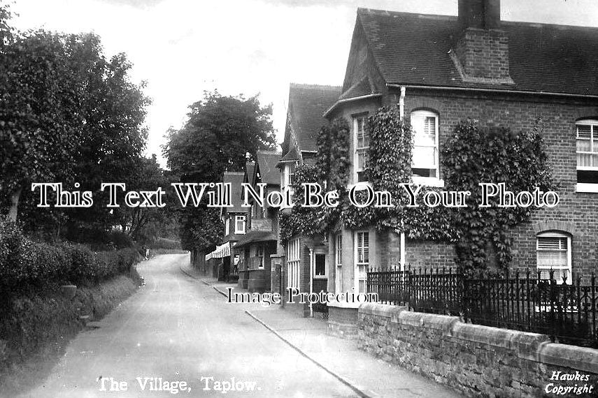 BU 1895 - Taplow Village, Buckinghamshire c1950