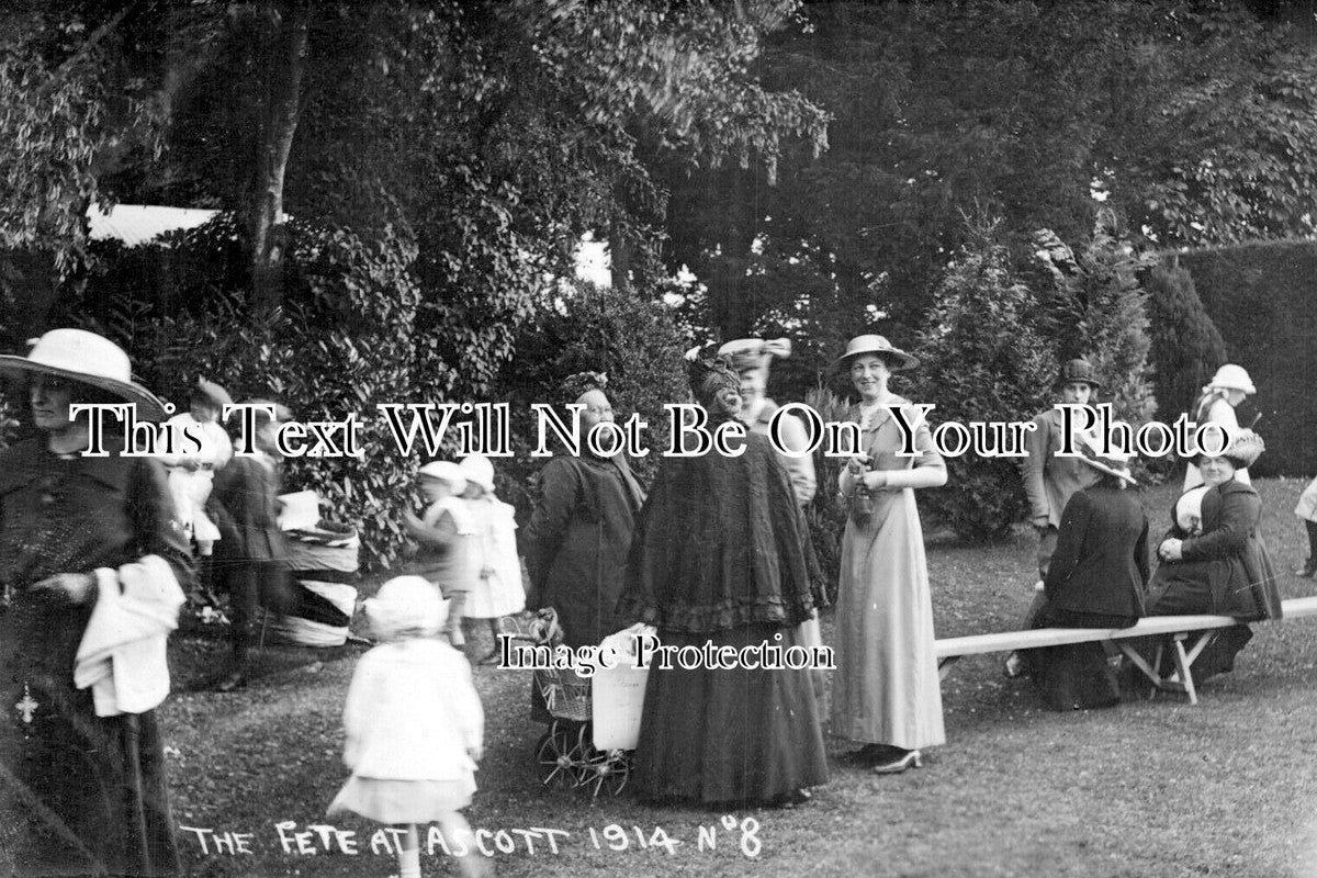 BU 2071 - The Fete At Ascott, Buckinghamshire c1914