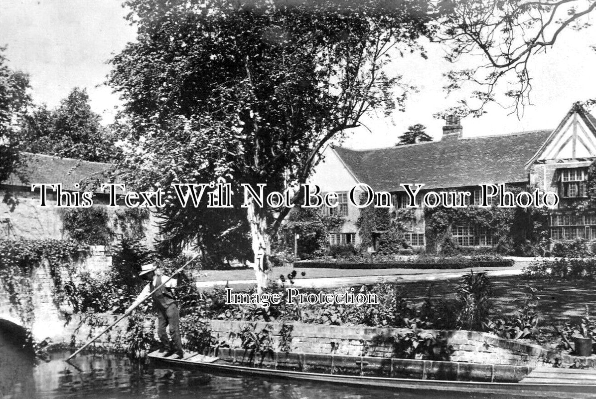 BU 2186 - The Savoy, Denham, Buckinghamshire