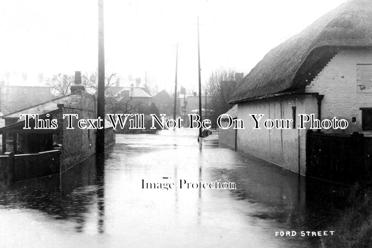 BU 2357 - Ford Street Flood, Buckingham, Buckinghamshire c1908