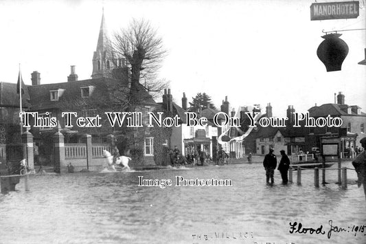 BU 2409 - Datchet Floods, Buckinghamshire 1915