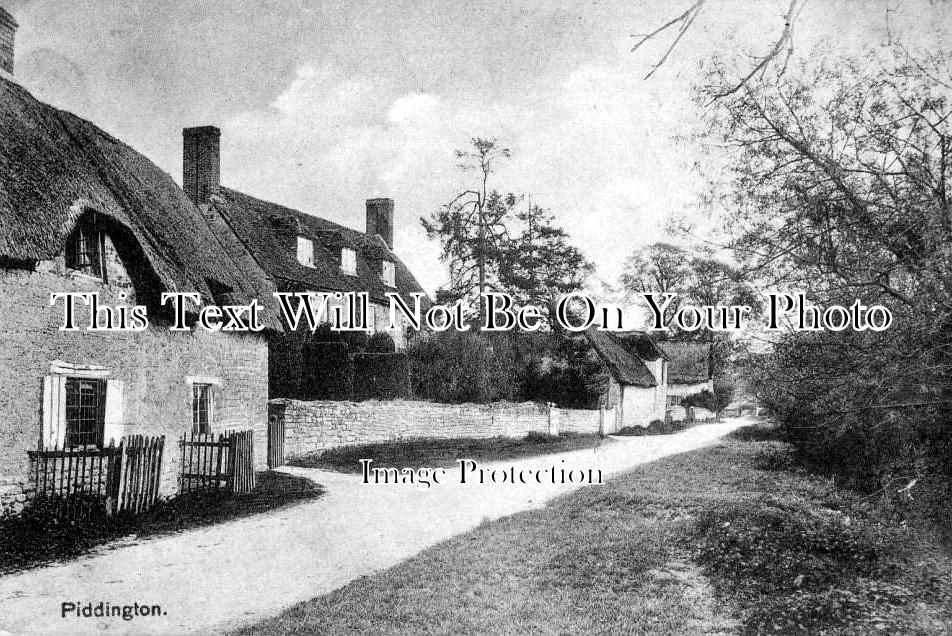 BU 284 - Piddington Village, Buckinghamshire c1925