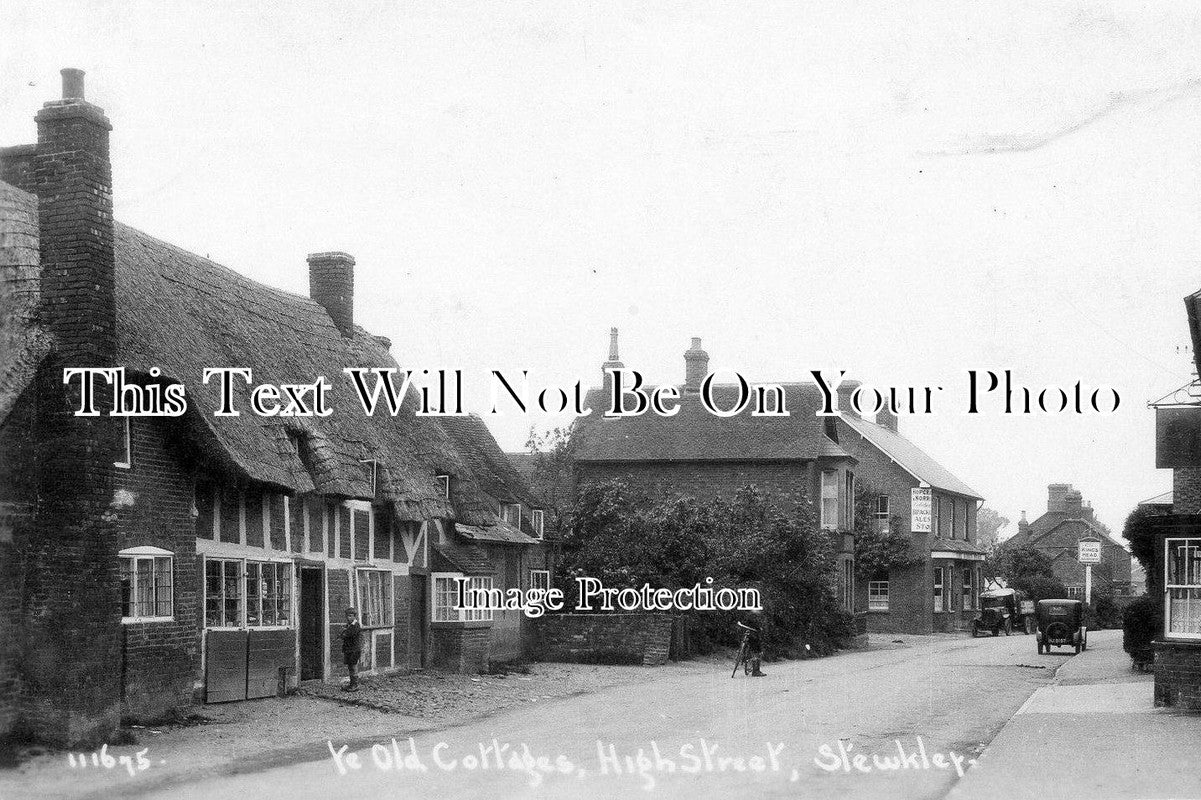 BU 302 - Ye Old Cottages, High Street, Stewkley, Buckinghamshire