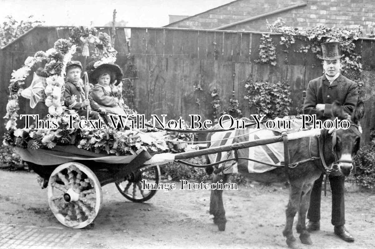BU 577 - Coronation Float, Woburn Sands, Buckinghamshire c1911