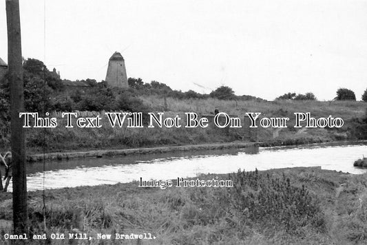 BU 717 - New Bradwell Canal & Windmill, Wolverton, Buckinghamshire