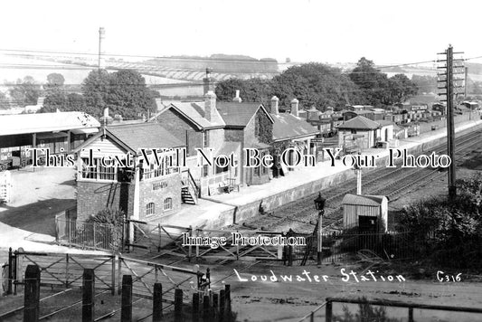 BU 831 - Loudwater Railway Station, Buckinghamshire