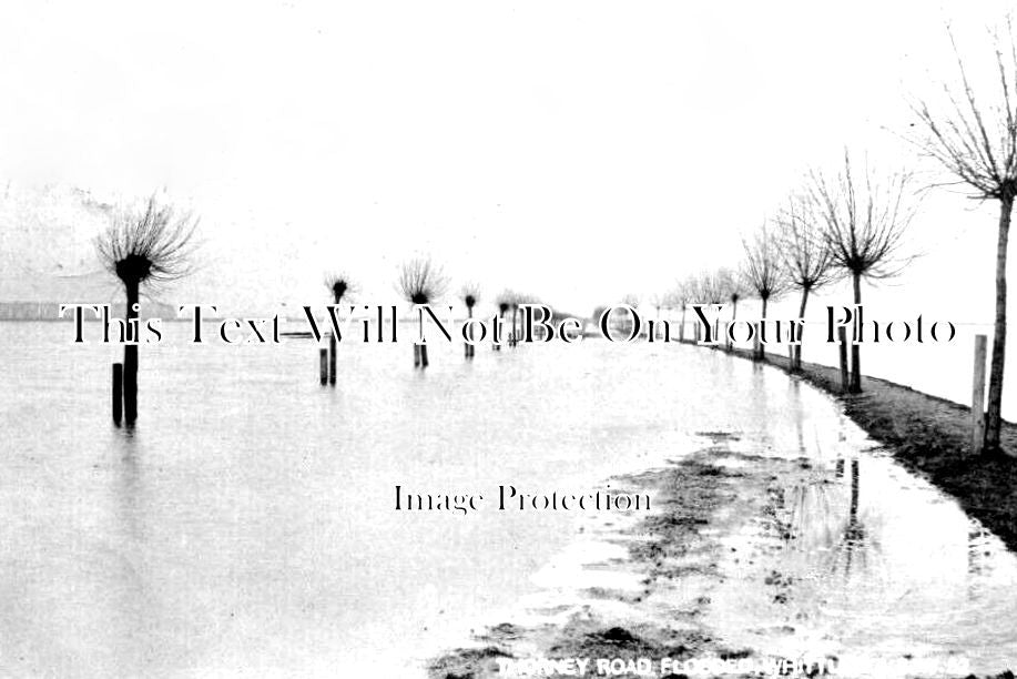 CA 1034 - Flooded Road At Whittlesea, Cambridgeshire c1910