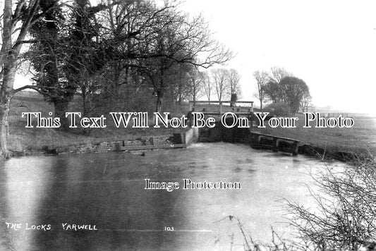 CA 1037 - The Locks, Yarwell, Cambridgeshire c1923