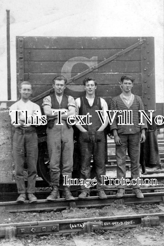 CA 428 - Railway Workers At Ely, Cambridgeshire c1925