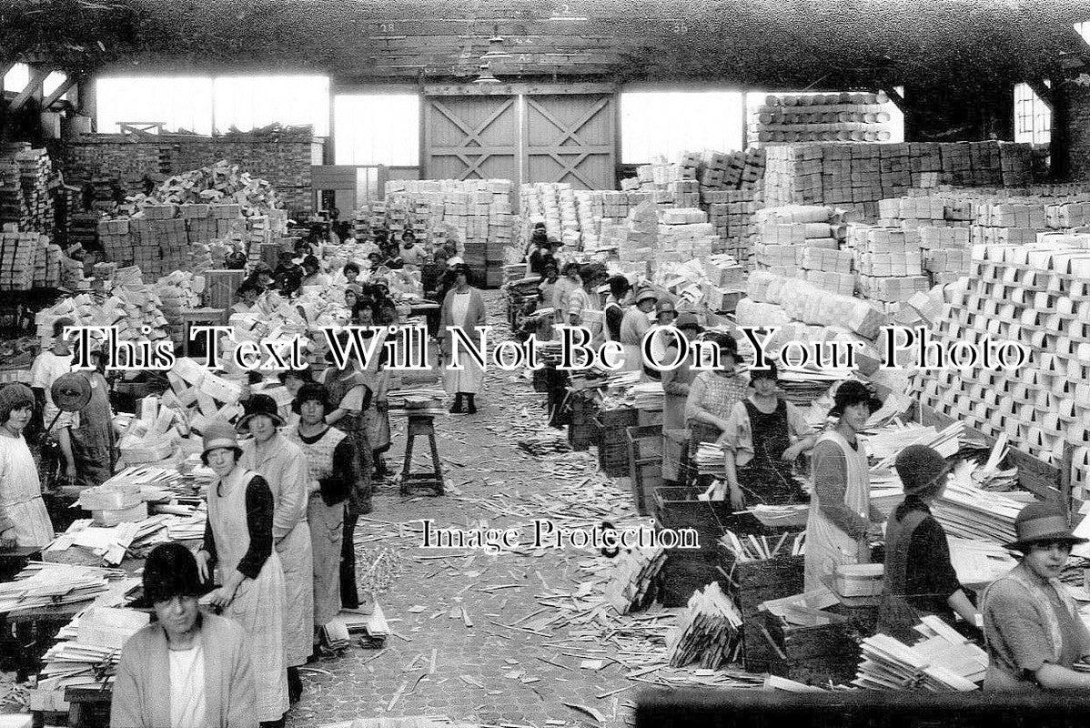 CA 559 - Ladies Manufacture Chip Baskets, British Basket, Wisbech, Cambridgeshire