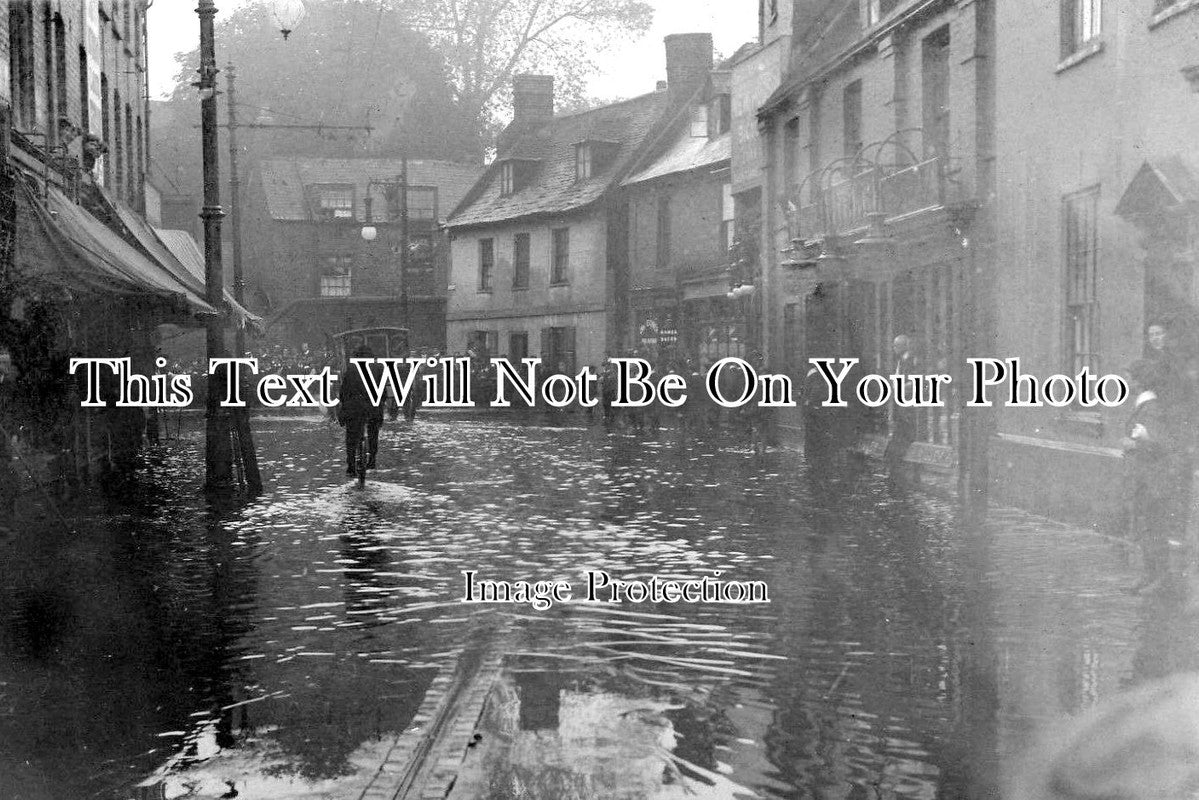 CA 626 - Floods In Midgate, Peterborough, Cambridgeshire c1910