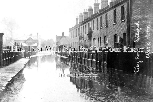 CA 762 - City Road Floods, Littleport, Cambridgeshire