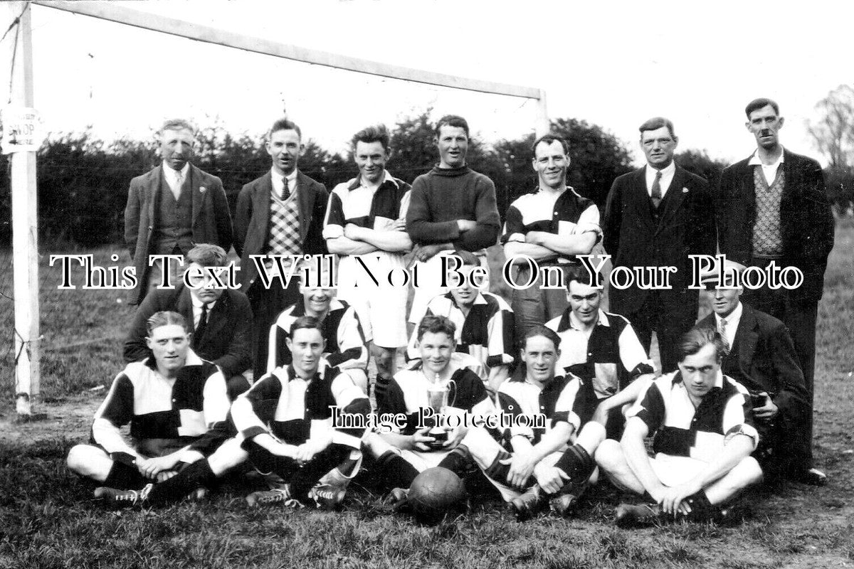 CA 907 - Ickleton Football Club, Cambridgeshire 1927-28