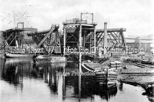 CH 1073 - Hydraulic Lift, Northwich Docks, Cheshire c1902
