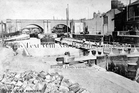 CH 1124 - Top Locks, Canal, Runcorn, Cheshire
