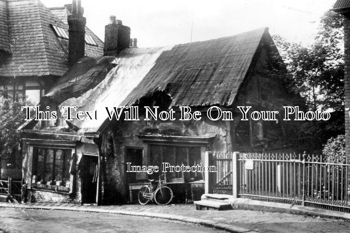 CH 1329 - Old Houses, Northwich, Cheshire