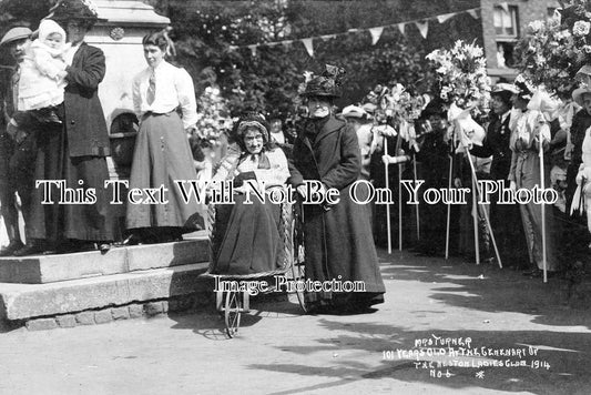 CH 1479 - Mrs Turner, 101 Years Old, Neston Ladies Club, Cheshire 1914