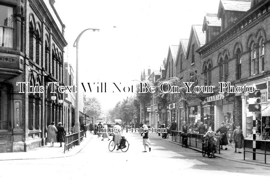 CH 1488 - School Road, Sale, Cheshire