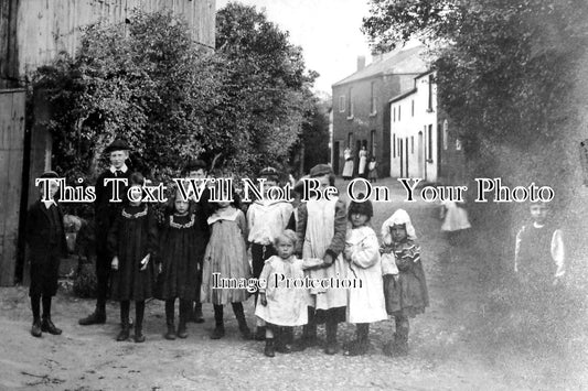 CH 1572 - Little Sutton Village, Cheshire c1904