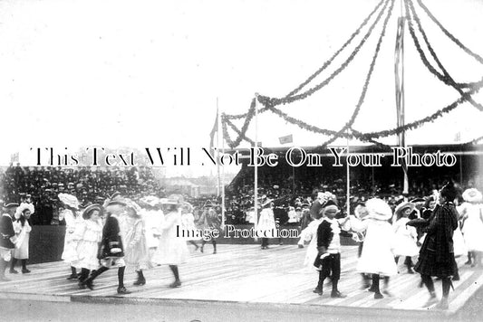 CH 1780 - Knutsford May Day, Cheshire