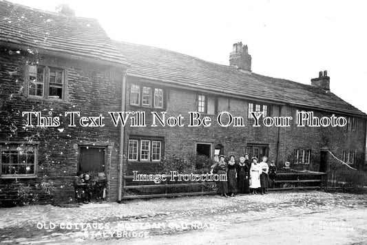 CH 2008 - Old Cottages, Mottram, Stalybridge, Cheshire