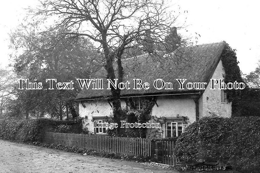 CH 2129 - Thatched Cottage, Winwick, Cheshire