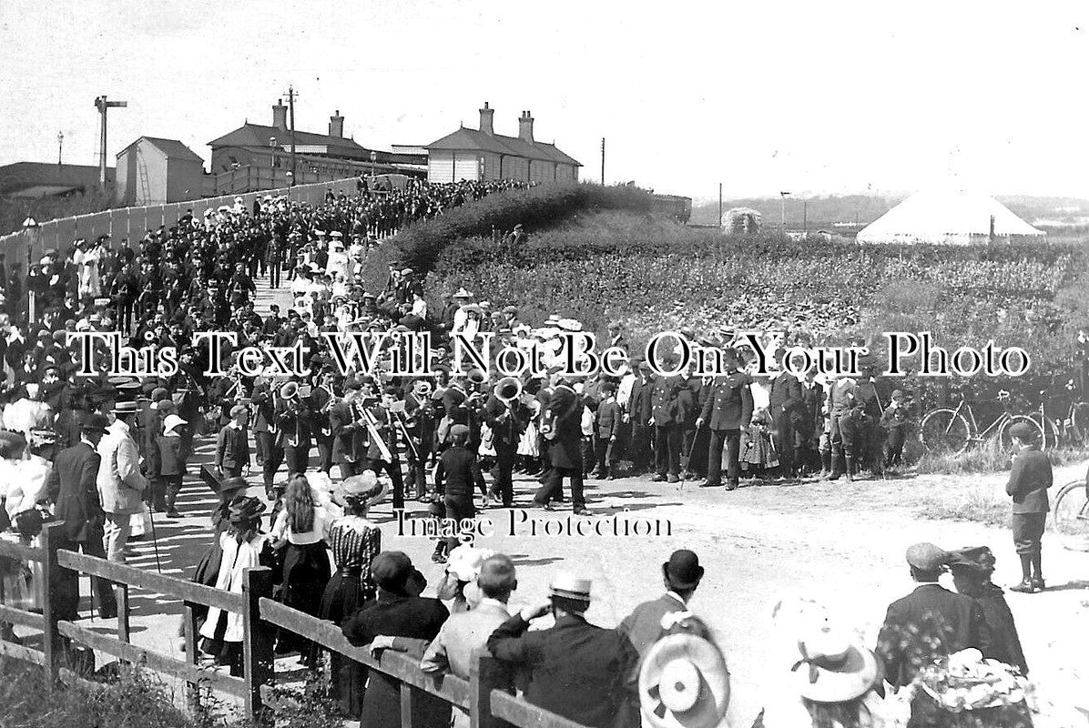 CH 2272 - Military Procession From Parkgate Railway Station, Cheshire