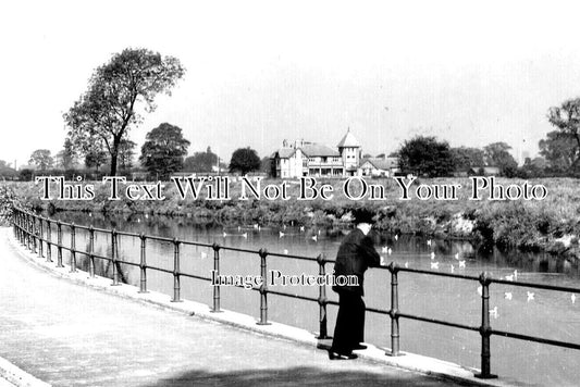 CH 2945 - The River Mersey At Ford Lane, Northenden, Cheshire c1920