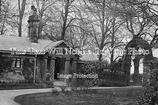 CH 3158 - Lodge & Entrance To Beechwood Hall, Lymm, Warrington, Cheshire