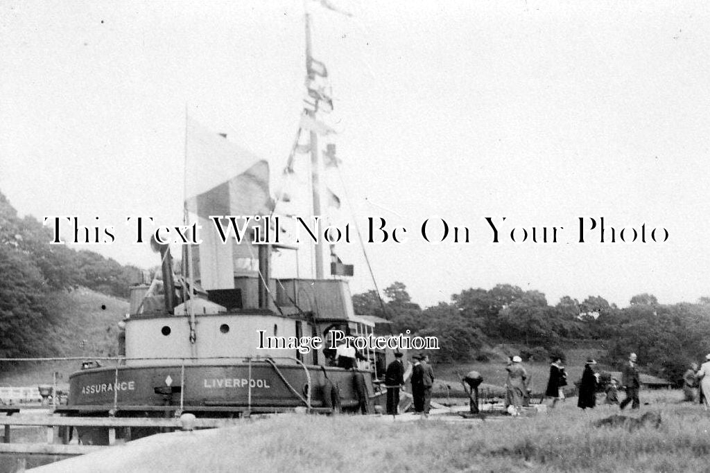 CH 349 - People Alighting Assurance Steamer, Liverpool, Cheshire