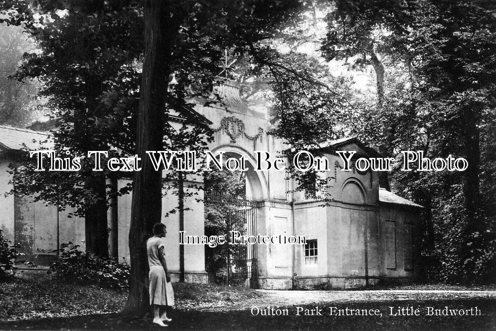 CH 394 - Oulton Park Entrance Gates, Little Budworth, Tarporley, Cheshire
