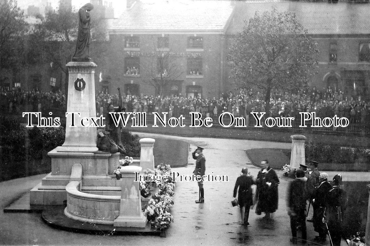 CH 405 - Macclesfield War Memorial Ceremony, Cheshire