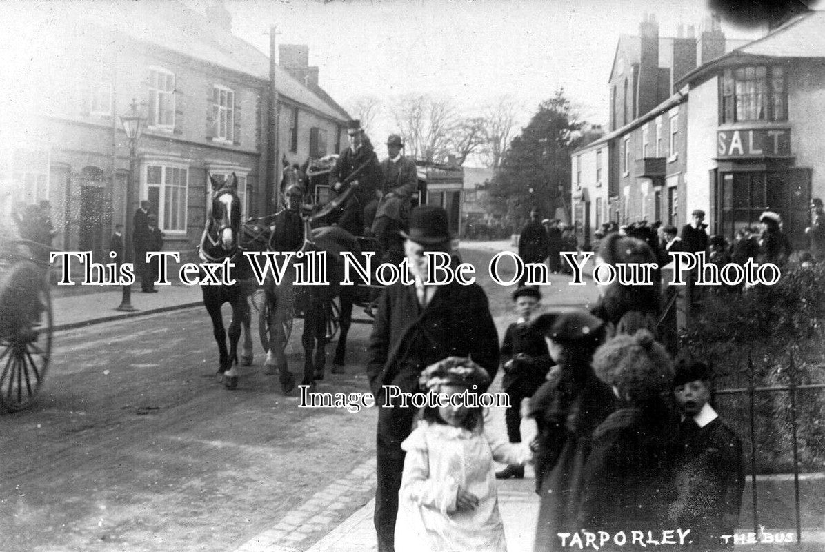 CH 452 - The Bus, Tarporley, Cheshire