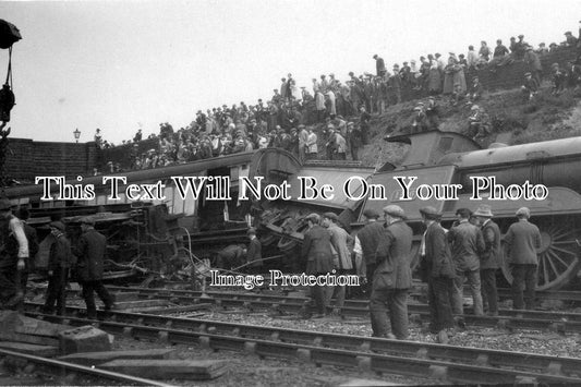 CH 493 - Train Crash, Chelford, Cheshire