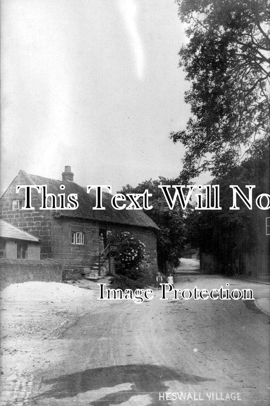 CH 551 - Heswall Village, Cheshire