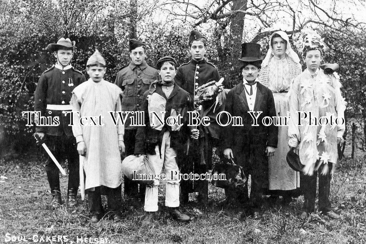 CH 653 - Soul Cakers, Helsby, Cheshire c1907