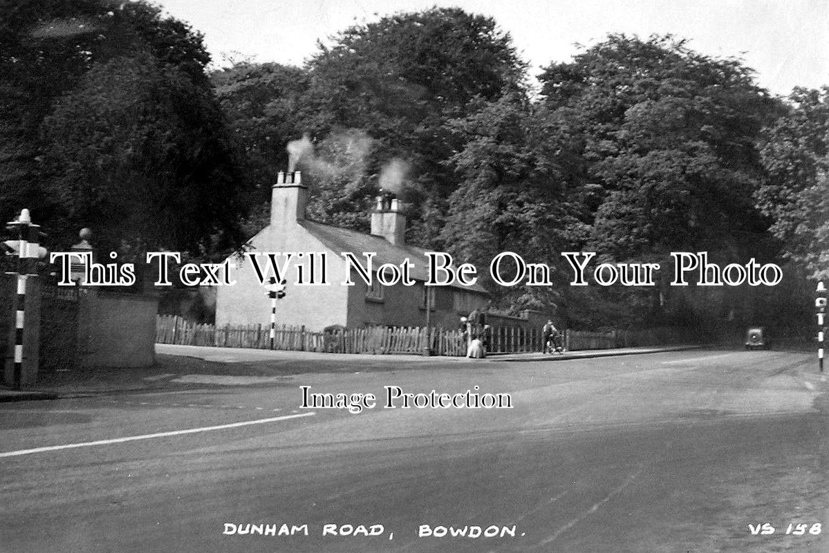 CH 774 - Dunham Road, Bowdon, Altrincham, Cheshire c1941
