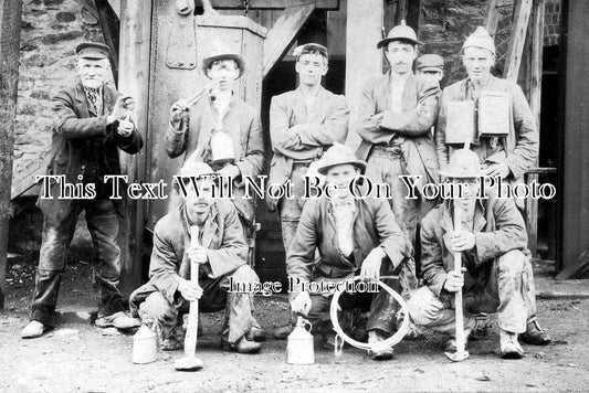 CO 1258 - A Group Of Cornish Miners, Cornwall