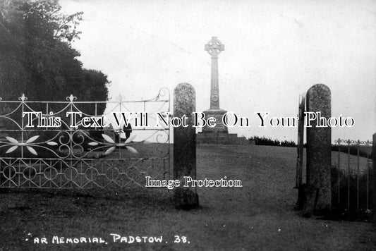 CO 15 - War Memorial, Padstow, Cornwall